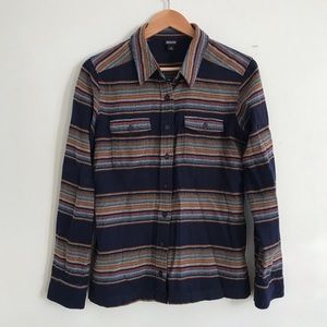 Patagonia women’s fjord flannel button down